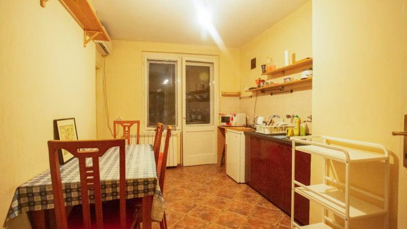 Private Cozy Room 1 With Shared Kitchen In Appartment, Downtown Belgrade Exterior photo